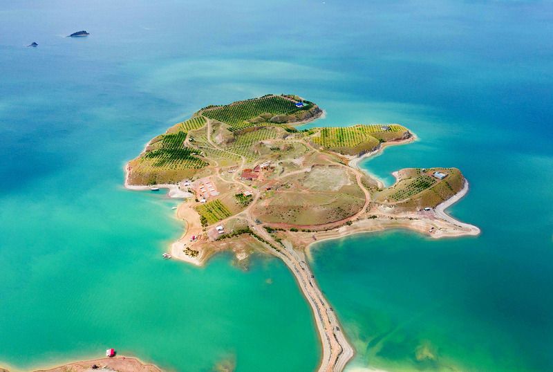 Кавказ, Дагестан, Чиркей, Резван Остров - Сад фото превью