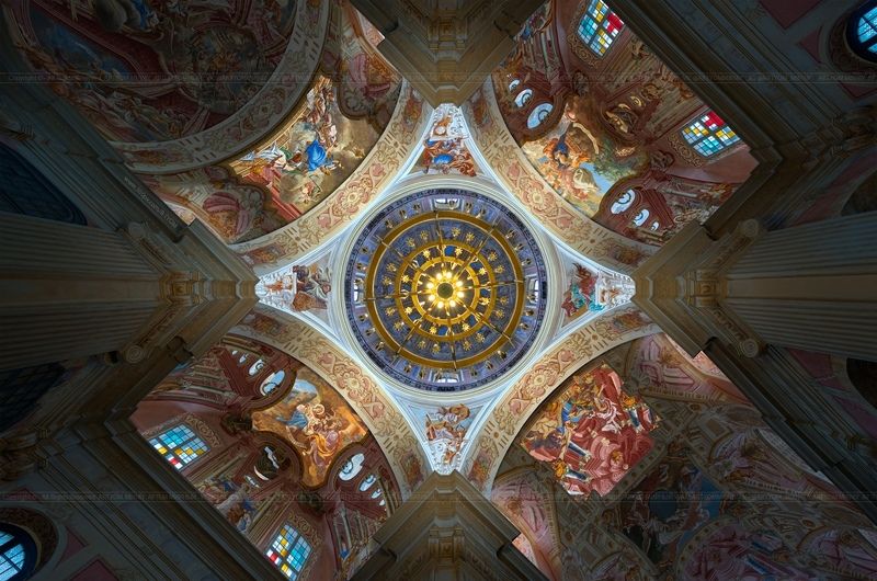 книга владыка моря, беларусь, белоруссия, замок, несвиж, артем мирный, арт, belarus, artyom mirniy, nesvizh, cityscape, ceiling, ceiling-art Костёл Тела Господня (Фарный) в Несвиже (Беларусь)photo preview