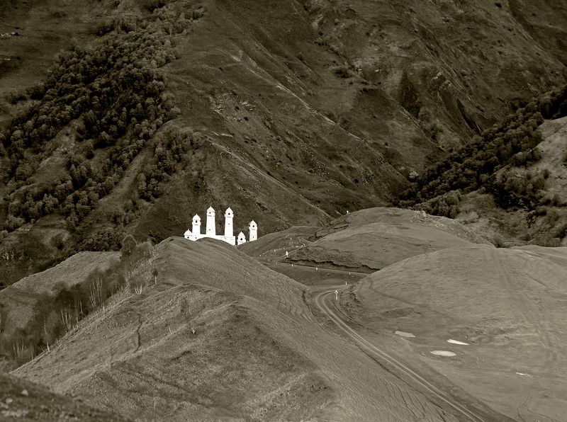 Кавказ, Чечня, Шарой, dzen.ru/rezvan, Космические тайны Кавказа Башни посёлка Шаройphoto preview