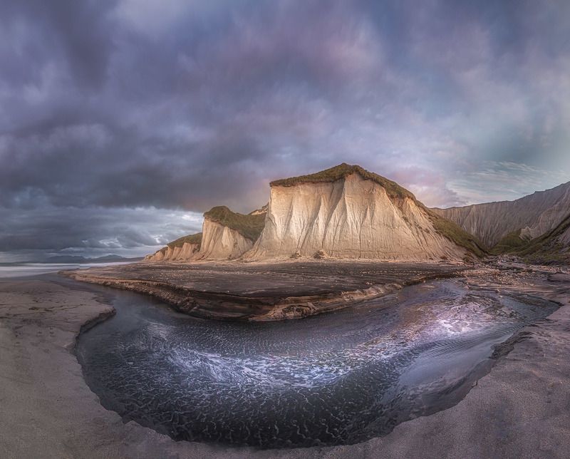 Белые скалыphoto preview