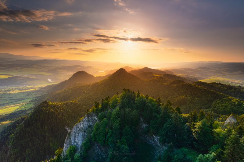 landscape, mountainscape, three crowns, pieniny, poland, polska, mountains, sunset, sun, sunlight, peak, summit, nikon, tamron, sky, clouds, beautiful, idyllic, karpaty, trees, warm, hiking, trip, hike The Highest Pointphoto preview