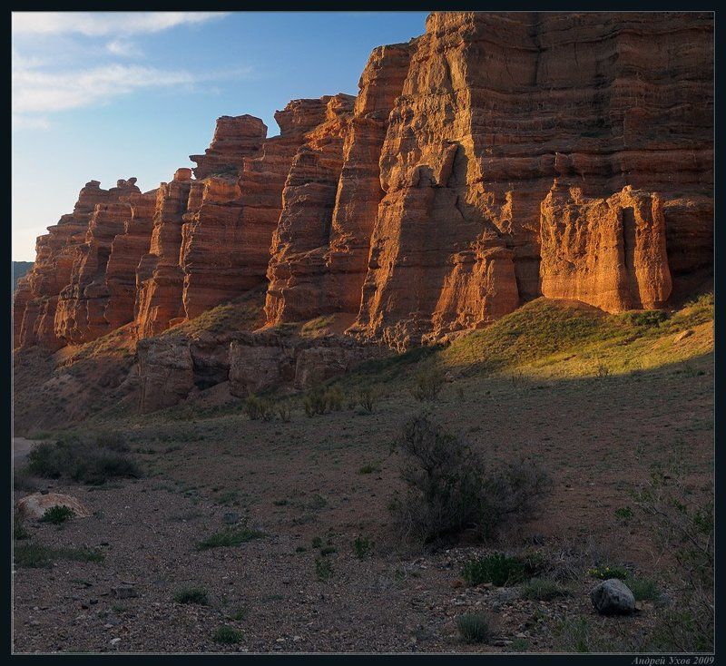 природа,весна,каньон,скалы,утро,свет,пустыня,саксаул Первые лучиphoto preview