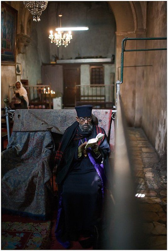 Будни в Храме Гроба Господняphoto preview