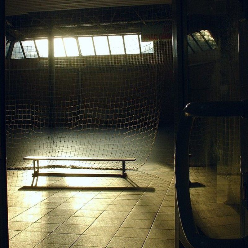 2009, door, light, net, shadow, window, дверь, зал, окно, свет, сетка, скамейка, тень, цвет, цифра без названияphoto preview