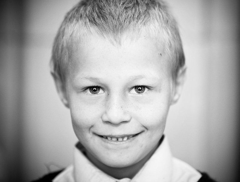 Мальчишка из школы-интернатаphoto preview