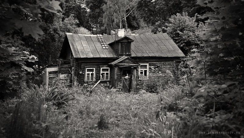 Старый домphoto preview