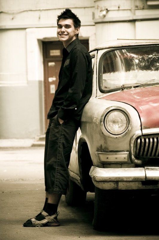 булгаков, модель, парень, волга, победа, машина, антиквариат Во двореphoto preview