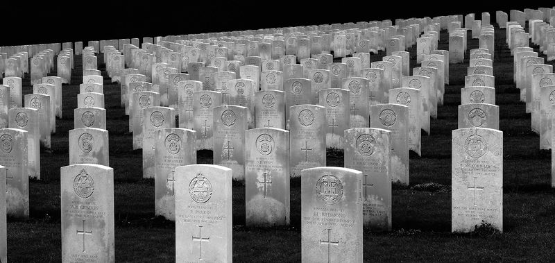 BRITIISH WAR CEMETERYphoto preview