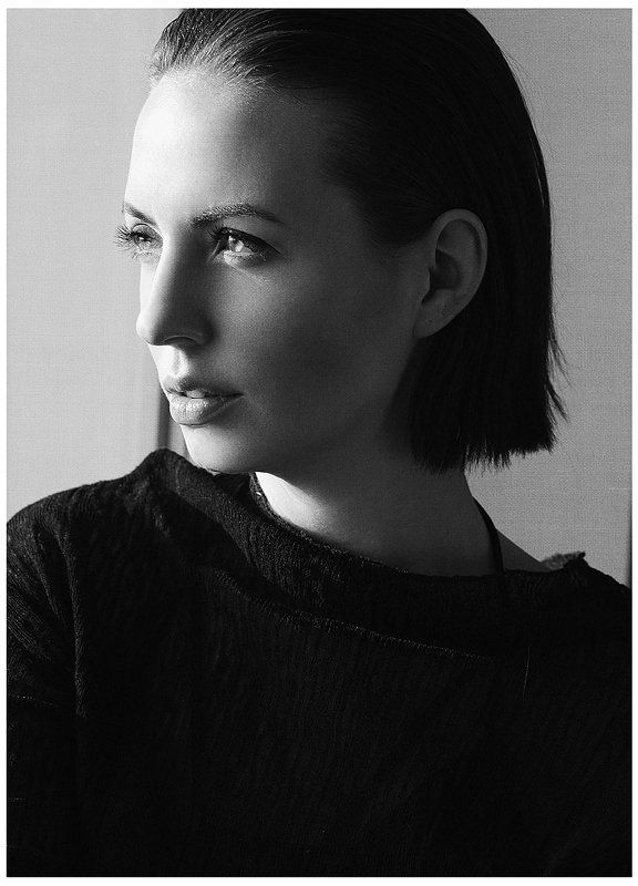 портрет девушка монохром глаза свет Прозрачнаяphoto preview