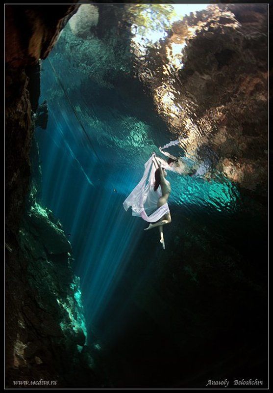 Cave chac mool, Анатолий Белощин, Мексика Through the Looking Glass (подводное фото)photo preview