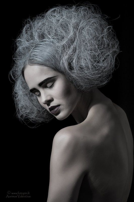 Foto Pin, Grizzled, Hair, Silver, Tape, VHS Silverphoto preview