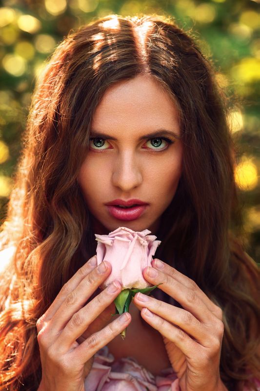 девушка цветы природа красота портрет Blooming girlphoto preview