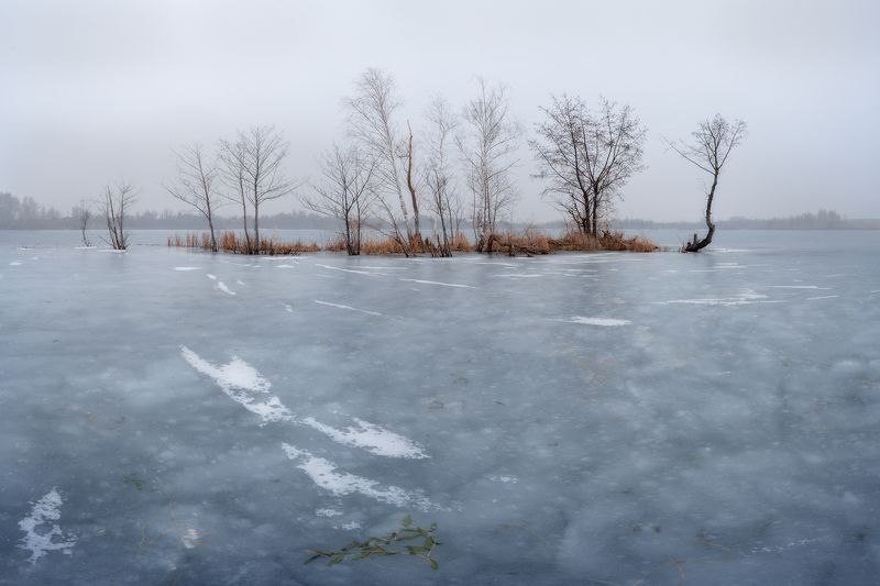 Первый ледphoto preview