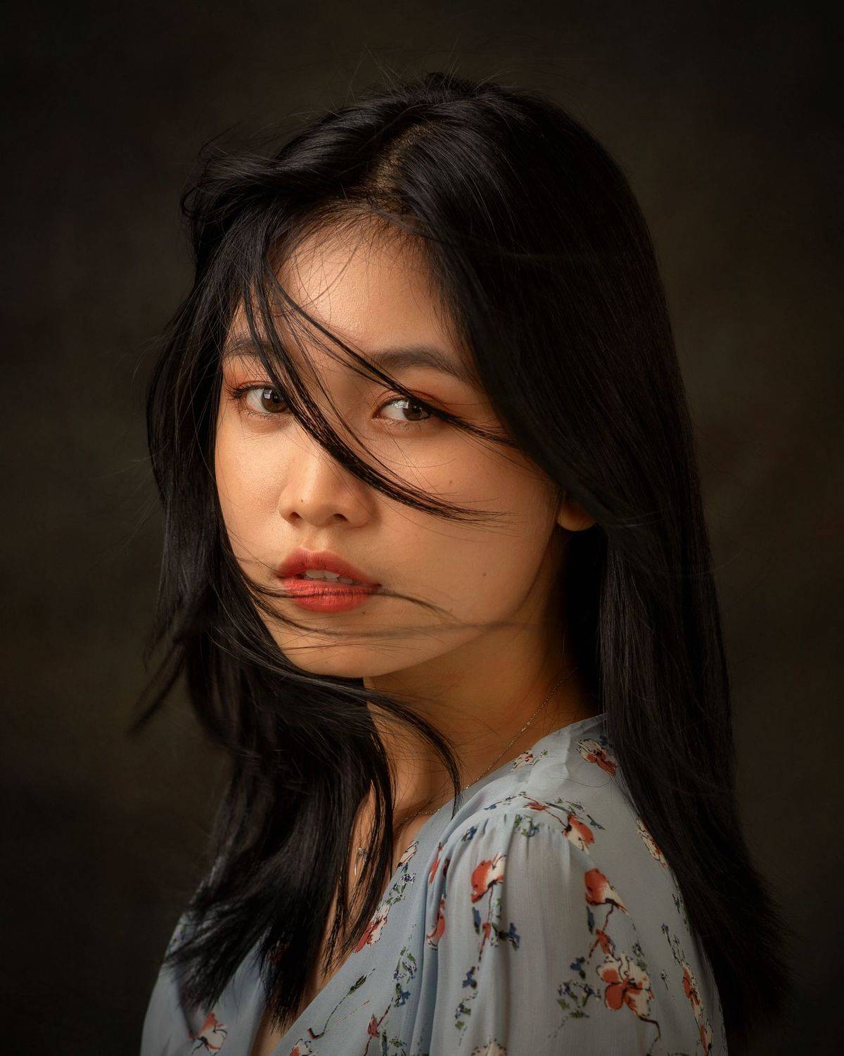 * * *. Автор: Nguyen Hoang Viet asian, vietnam, vietnamese, portrait, face, women, female, studio, hair, beauty, eyes, Nguyen Hoang Viet