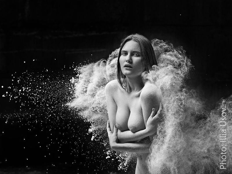 снег, мука, девушка, ню, грудь, чб, черно-белое, летит, обнажение, вспышка, не эротика, Заснеженная.photo preview