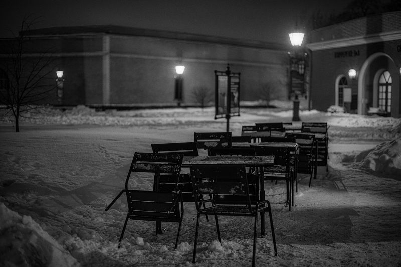 кафе, прогулка, чернобелое, безлюдей, фонари, улицы, вечер, зима Кафе закрыто..photo preview