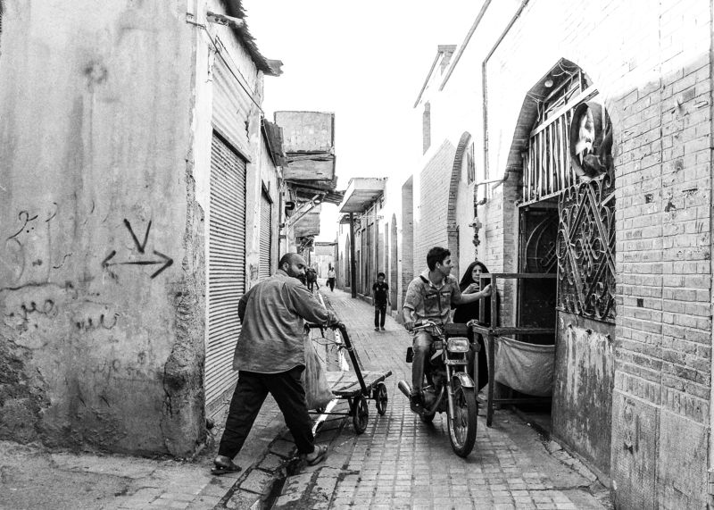 Alley of menphoto preview