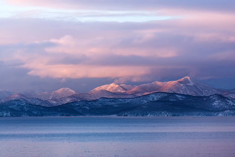 утро, рассвет, пейзаж, зима, долина, горы, путешествия, камчатка, россия, природа россии, север, холод, снег Рассвет на Камчатке. фото превью