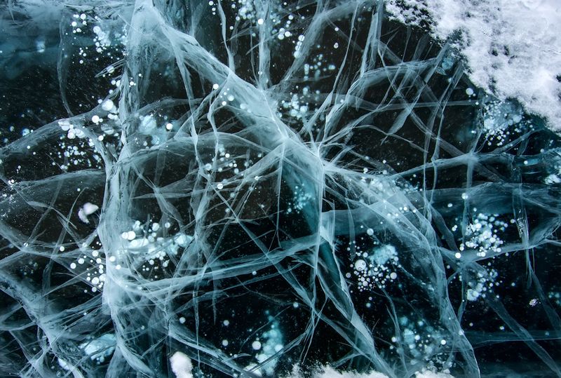 Геометрия байкальского льдаphoto preview