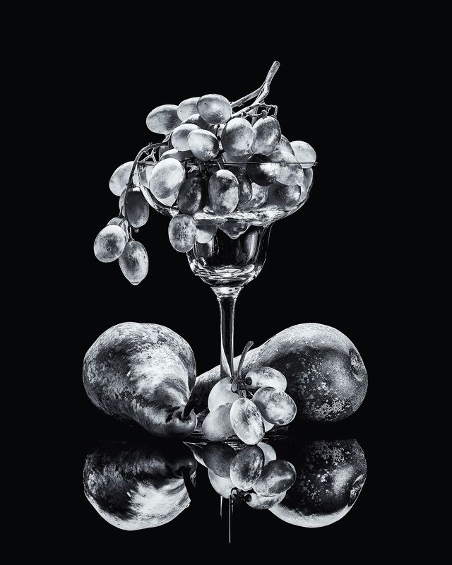 виноград, груша виноград с грушейphoto preview