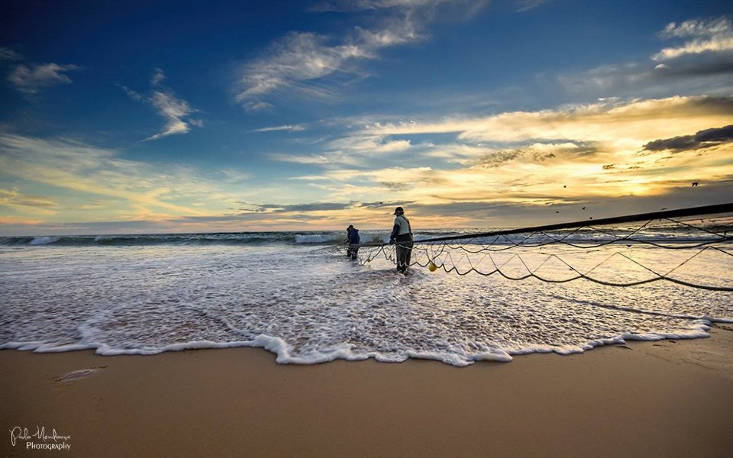 Men fishing. Автор: Paulo Mendonça , Paulo Mendonça