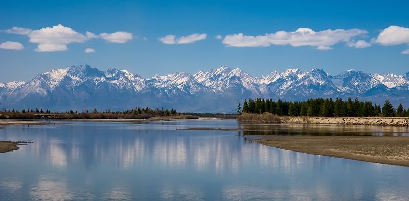 Тункинские гольцы и река Иркутphoto preview