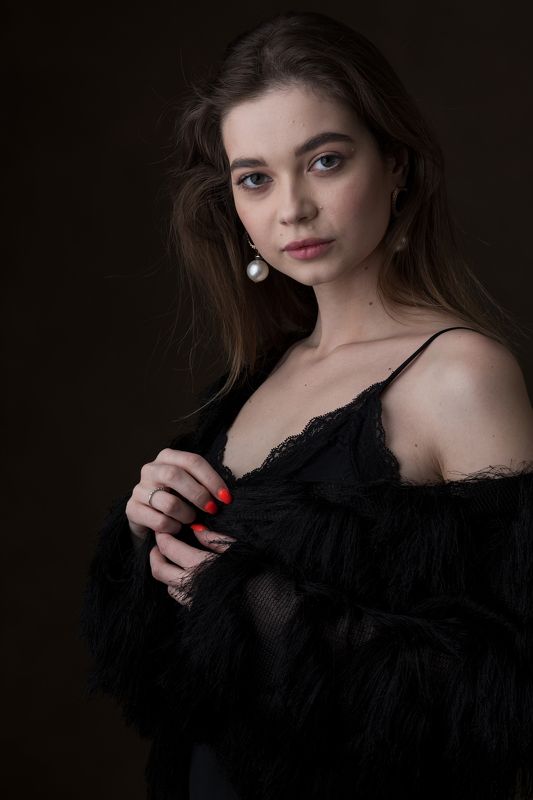 женский портрет, студийный портрет Полинаphoto preview