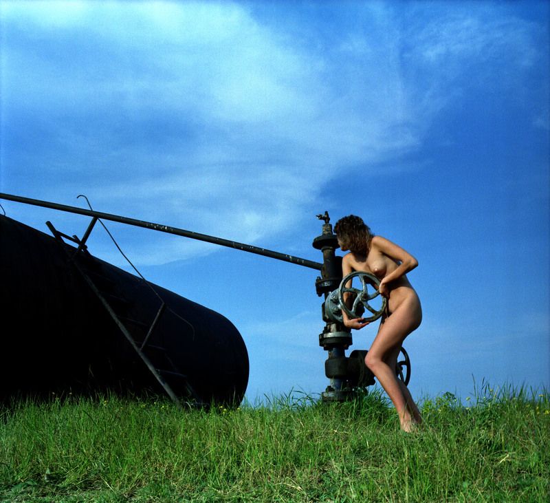 Нефтьphoto preview