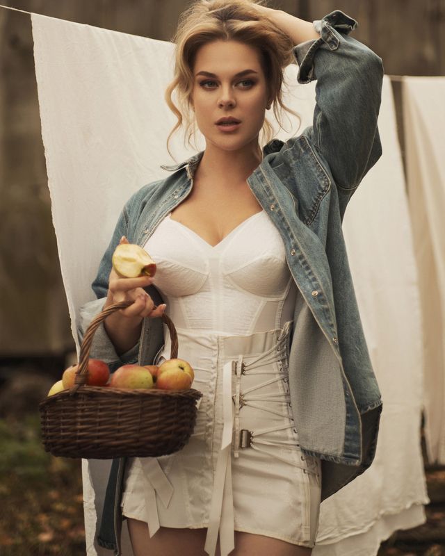 Аннаphoto preview