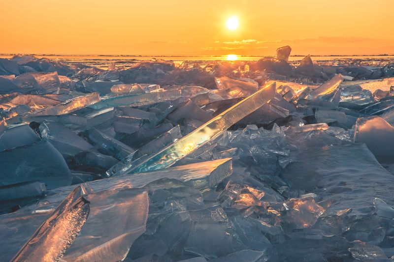 Байкальские торосы. Рассветphoto preview