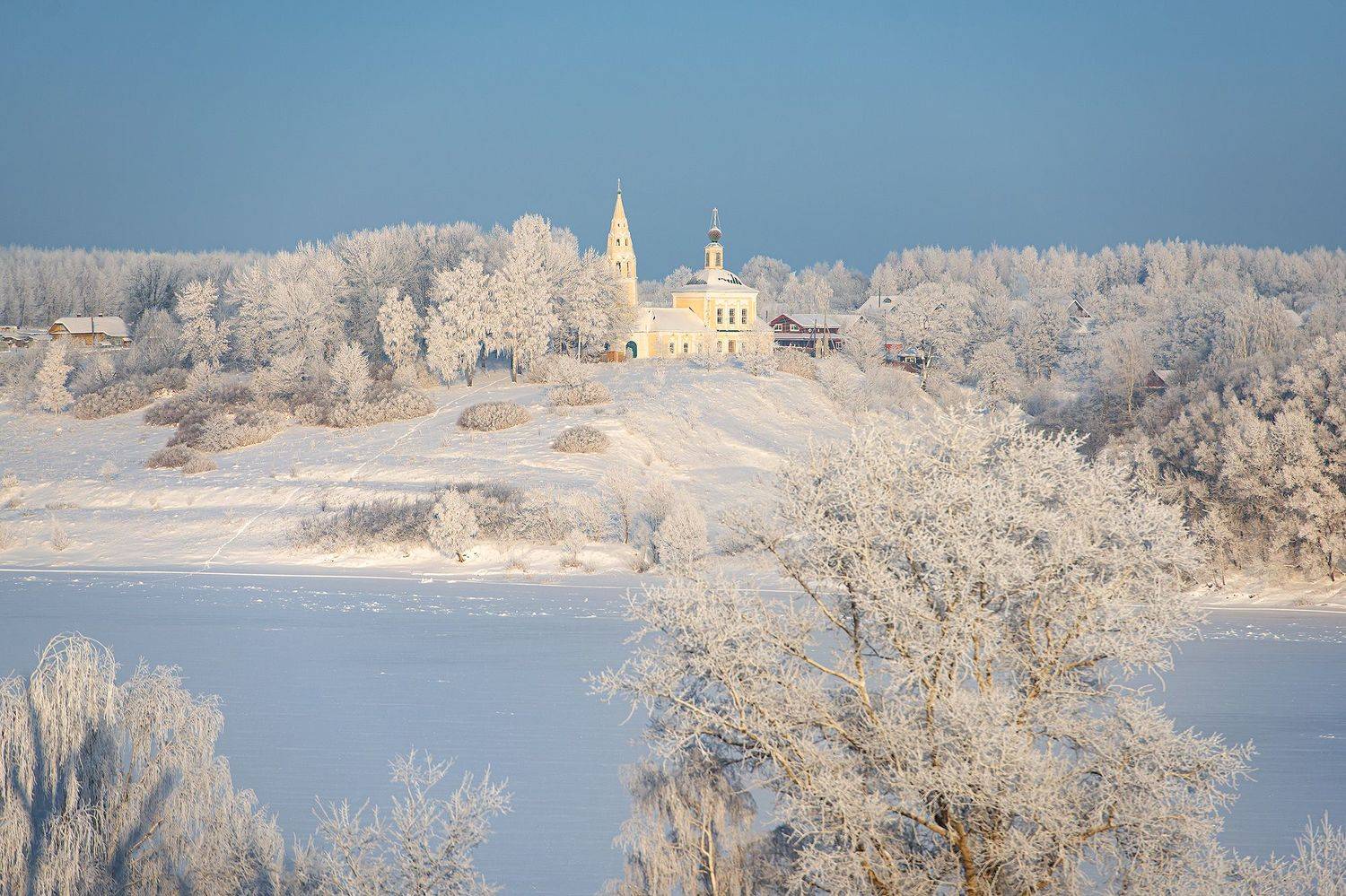 тутаев романов-борисоглебск зима иней церковь берег волги, Сальников Евгений