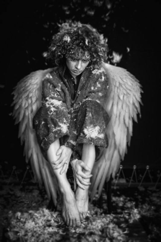 Уставший ангелphoto preview