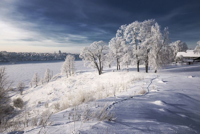 тутаев романов-борисоглебск зима левый берег валы иней солнце голубое небо Зимний солнечный денек на берегах Волги фото превью