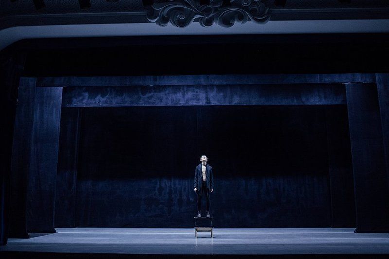 dance, man, blue Zhenya (2)photo preview