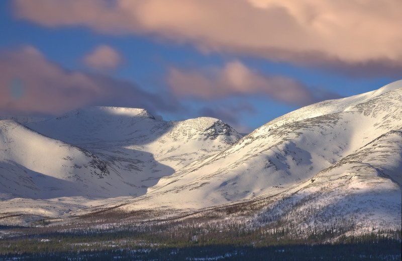 Горы и облакаphoto preview