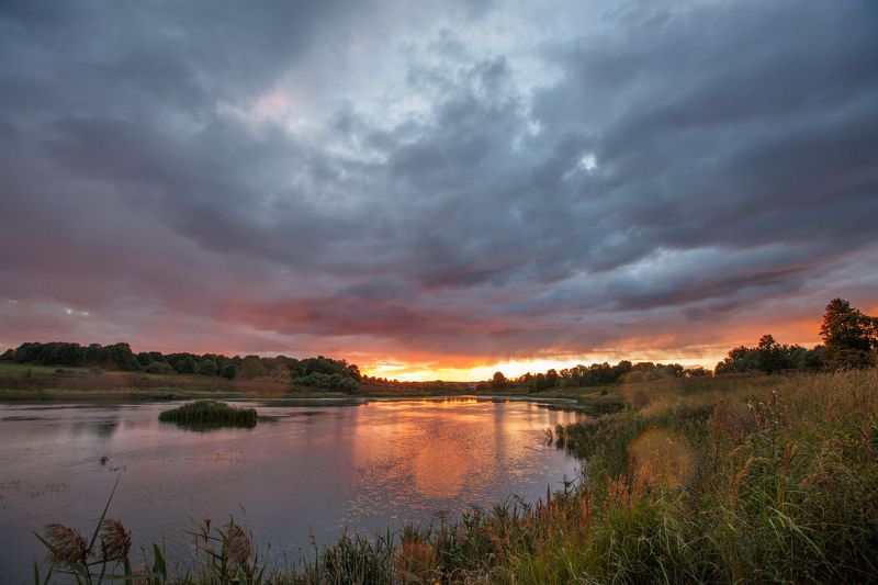 дождь пруд пейзаж облака Дождливый вечерphoto preview