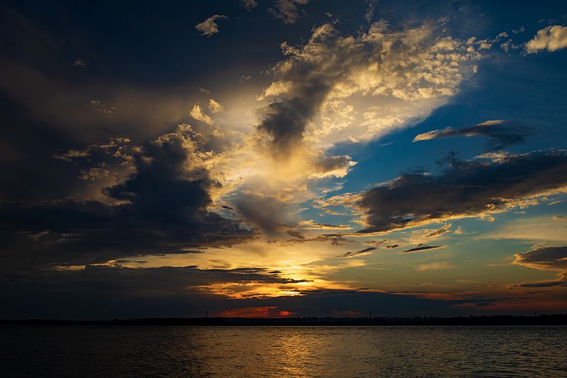 Пальцами небо трогать не стоит — остаются пятна.photo preview