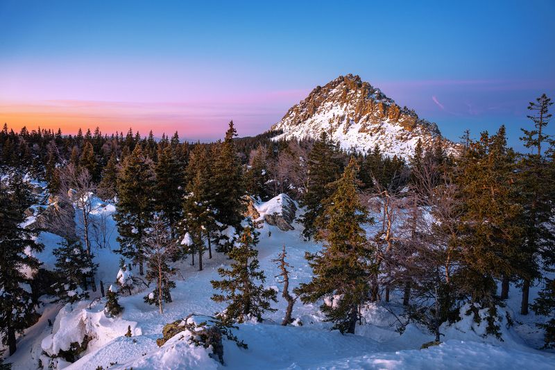 таганай, митькины скалы, откликной гребень, урал, южный урал, уральскиегоры Нежный рассветphoto preview