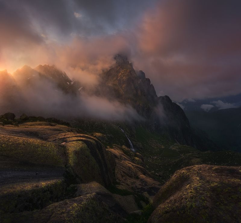грузия, тобаварчхили, горы, озеро, рассвет, фототур, оходже Водопад у озера Оходжеphoto preview