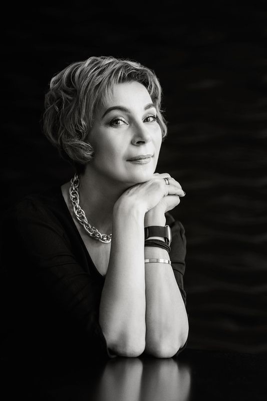 портрет, чб, взгляд, женский,  photo preview