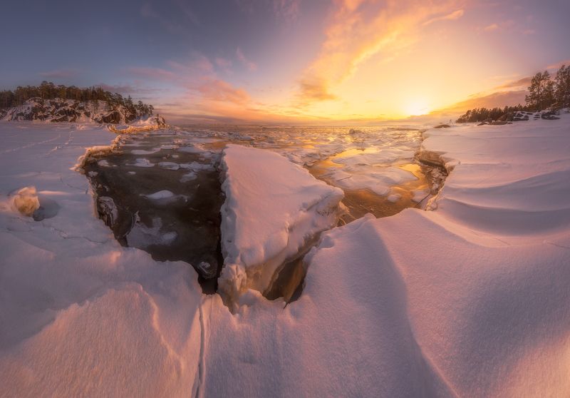 архангельская область, кий-остров, весна, лёд, север, онега Солнце село в море...photo preview