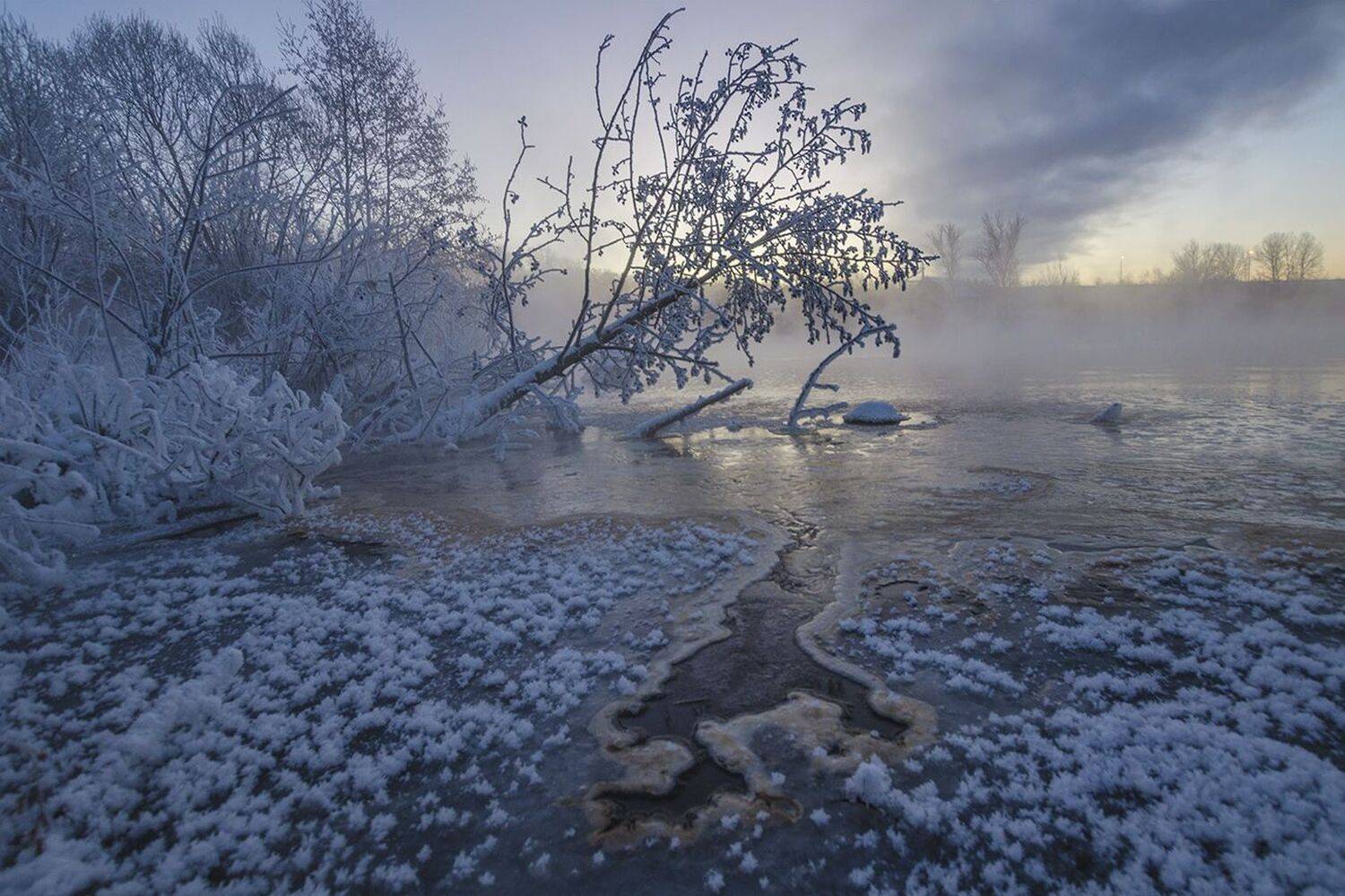 На водоёме зимних грёз. Автор: Михаил Агеев зима, косая гора, озеро горячка, Михаил Агеев