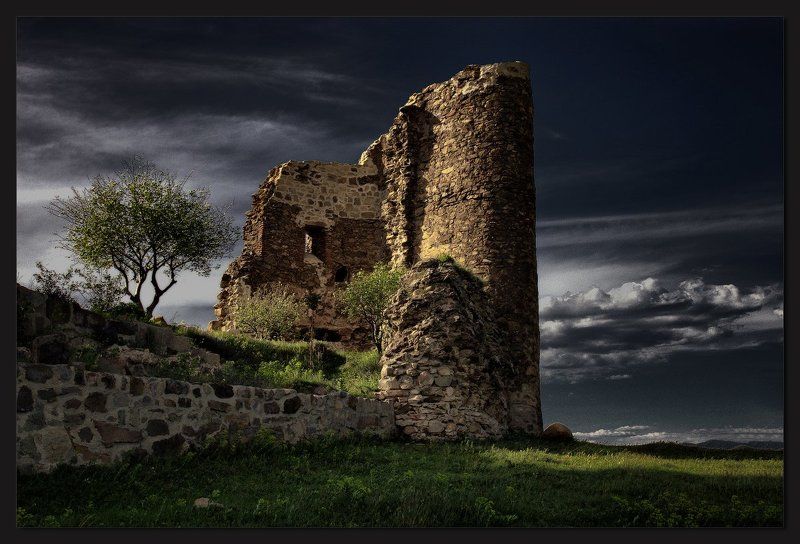 Останки древности седойphoto preview