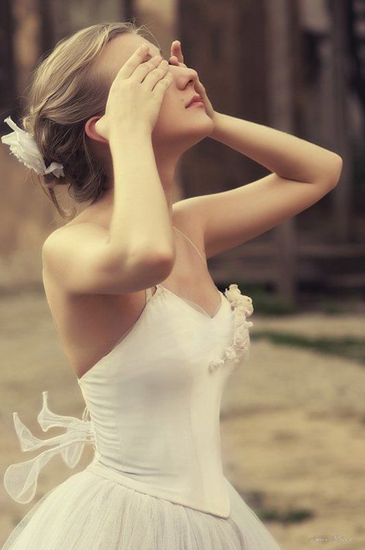 #Kuskovo #Park #Pointe shoes #ballerina #ballet #blue #dance #girl #model #pas #red #tutu #Кусково #балерина #балет #девушка #красный #модель #па #парк #пачка #пуанты #синий #танец Балетphoto preview