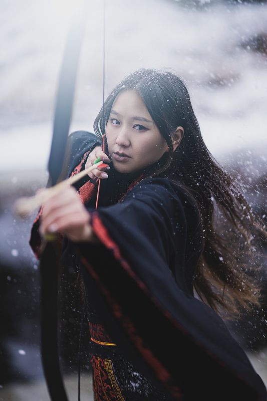 Девушка воинphoto preview