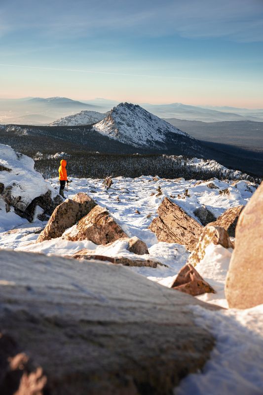 таганай, круглица, откликной гребень, митькины скалы, двуглавая сопка, урал, южный урал, уральскиегоры Горный трамплинphoto preview