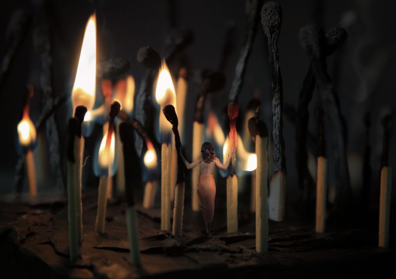 ведьма, женщина, фигура, огонь, свеча, спичка Путь ведьмыphoto preview