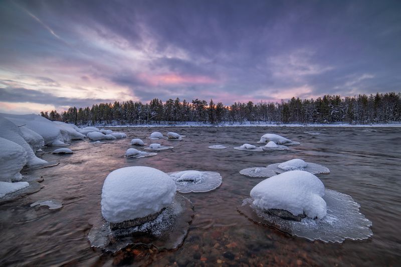 закат природа пейзаж река зима снег камни закат над р.Пиренга фото превью