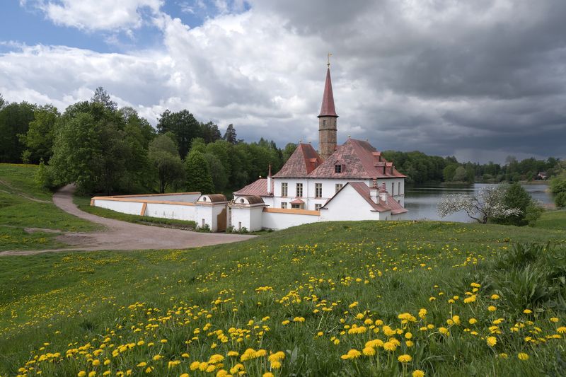 Приоратский дворец, Гатчинаphoto preview