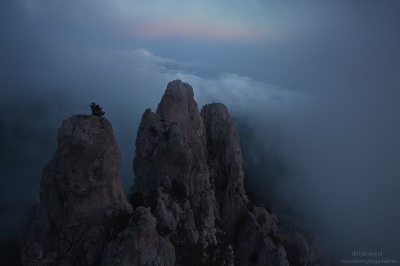 дмитр коваль, гималаи и крым вне треков, пейзаж как магия Риф облачных морей Крыма фото превью